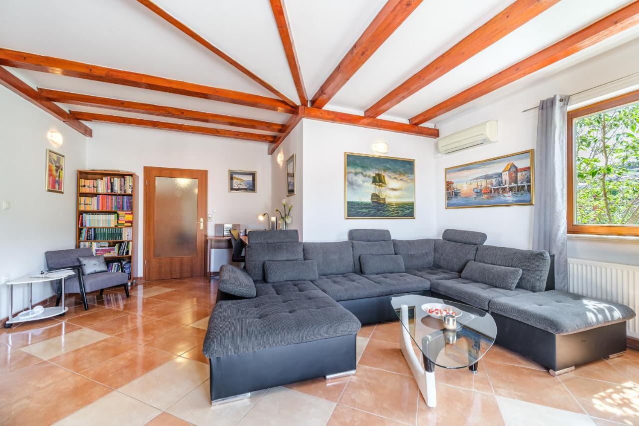 Guest House Barbara Nerezisca المظهر الخارجي الصورة
