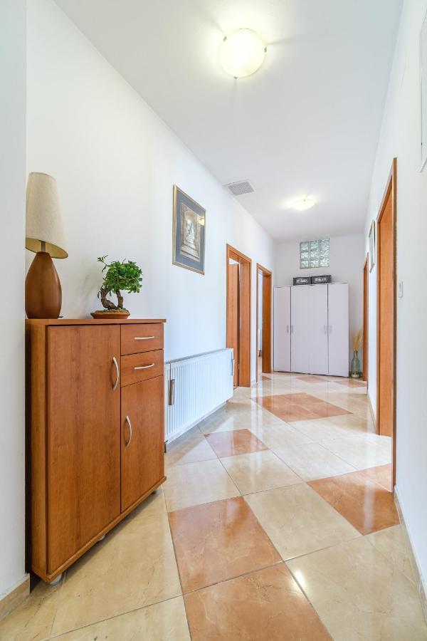 Guest House Barbara Nerezisca المظهر الخارجي الصورة